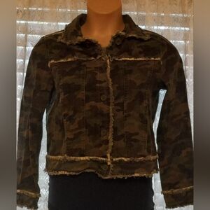 Charlie Paige Distressed Camo print jacket size small